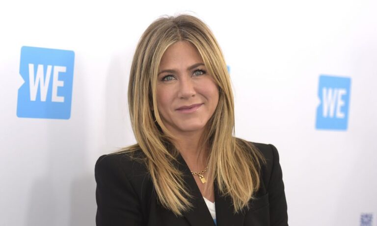 Η Τζένιφερ Άνιστον πρώτη ομοφυλόφιλη πρόεδρος των ΗΠΑ