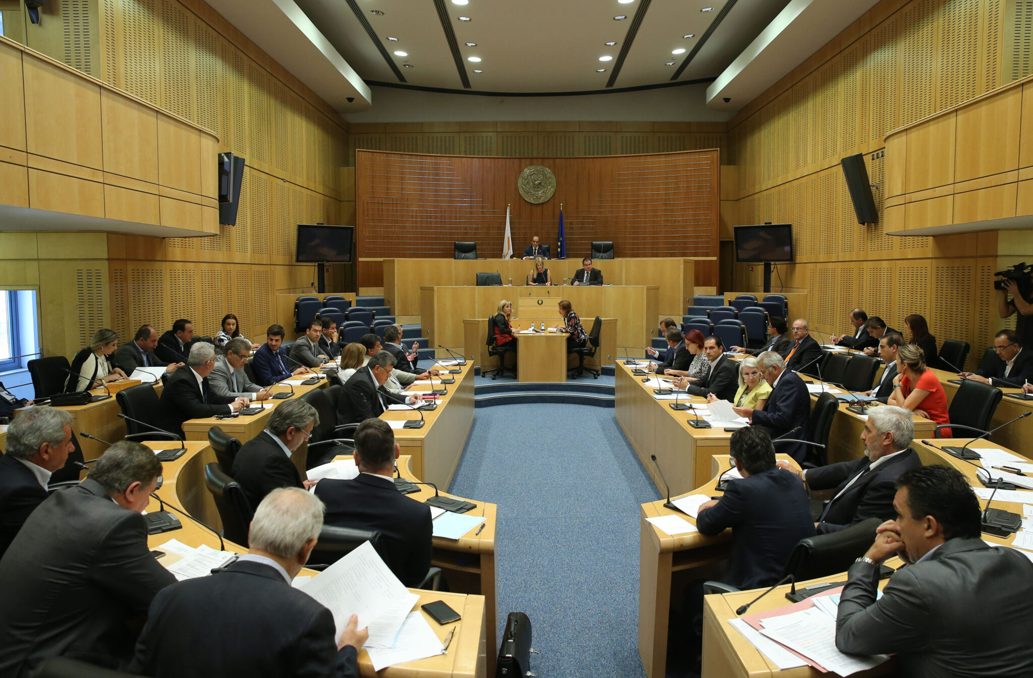 Επιστρέφει στα κοινοβουλευτικά έδρανα ο Γιώργος Παπαδόπουλος; (ΒΙΝΤΕΟ)