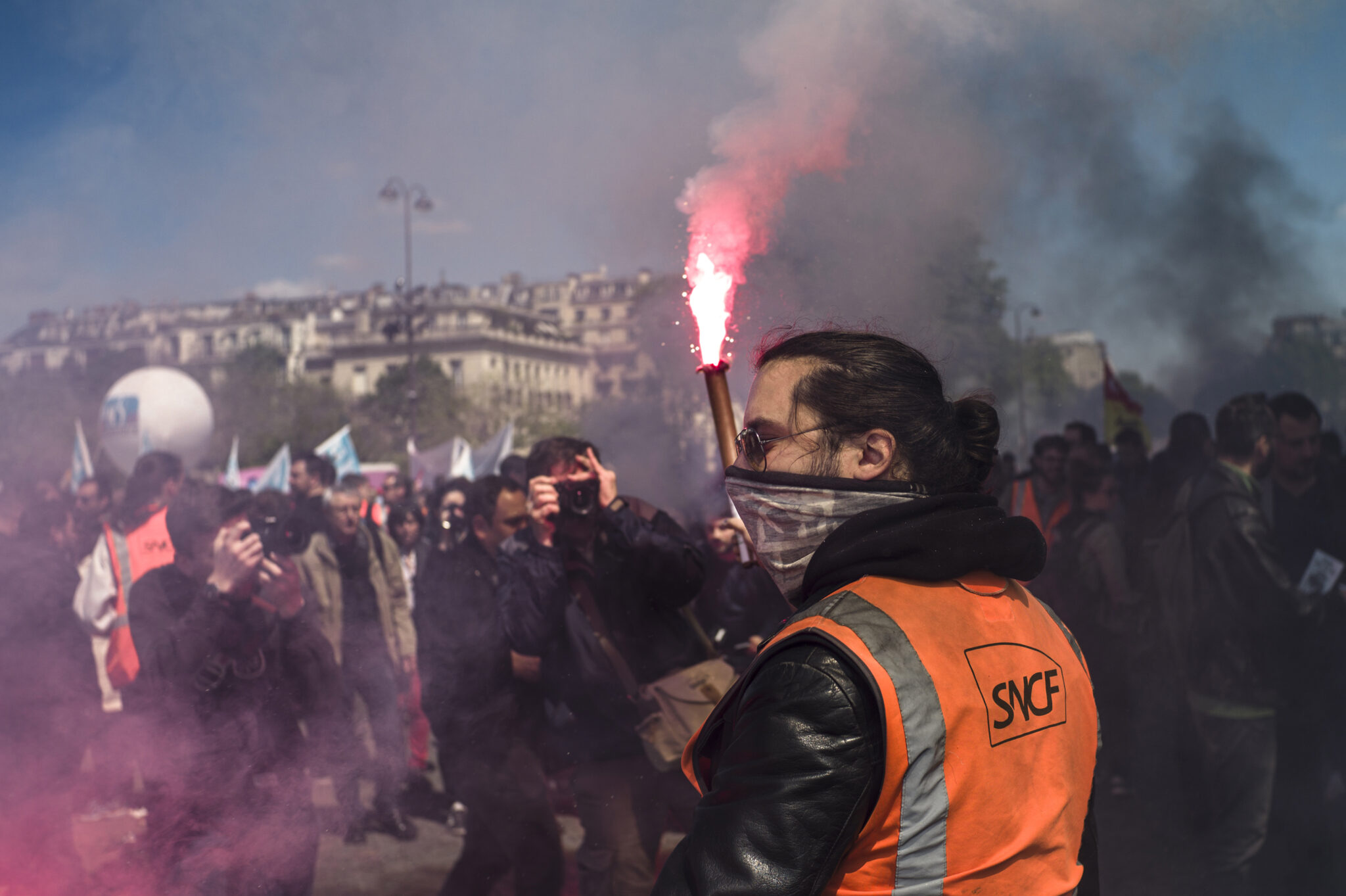 Γαλλία: Πάνω από 300 εκατομμύρια ευρώ θα κοστίσει η απεργία των σιδηροδρομικών