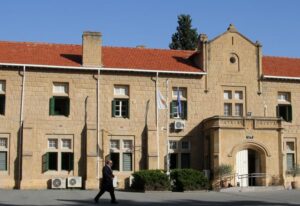 Οκτώ χρόνια φυλάκιση σε 47χρονη που "ξάφρισε" λογαριασμό στη ΣΠΕ Καϊμακλίου