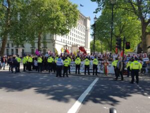 Επεισόδια μεταξύ Κούρδων και Τούρκων έξω από την Ντάουνιγκ Στριτ