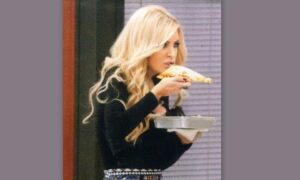 Η Κατερίνα Καινούργιου μας δείχνει το -όχι και τόσο υγιεινό- πρωινό της