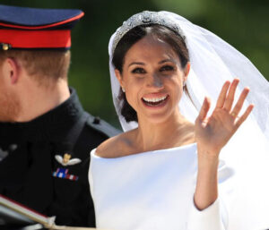 Και όμως η Μέγκαν Μαρκλ πρέπει να υποκλίνεται στην… Κέιτ κάθε μέρα