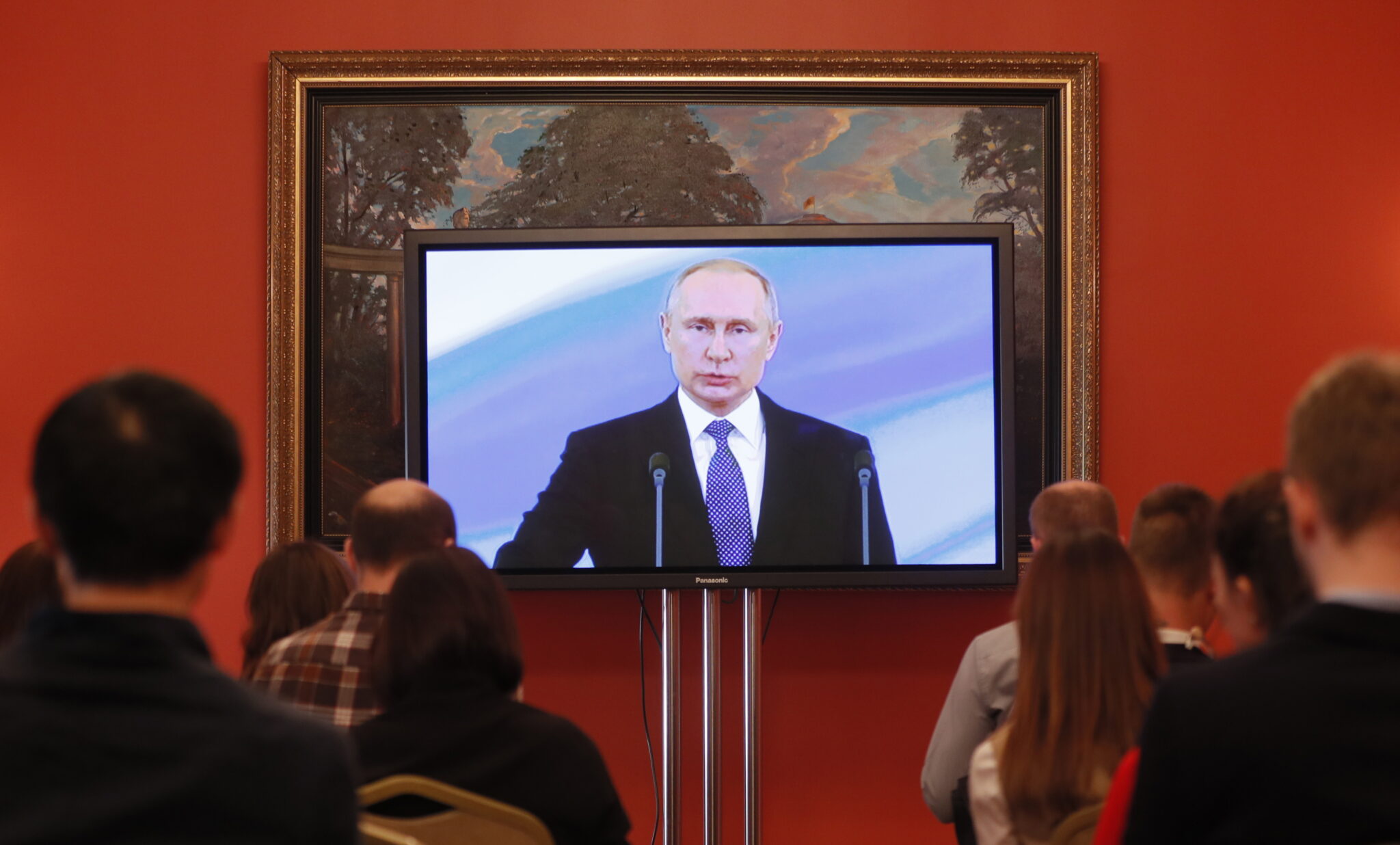 Τα ηνία της χώρας ανέλαβε εκ νέου επισήμως ο Βλαντιμίρ Πούτιν (ΒΙΝΤΕΟ&ΦΩΤΟ)