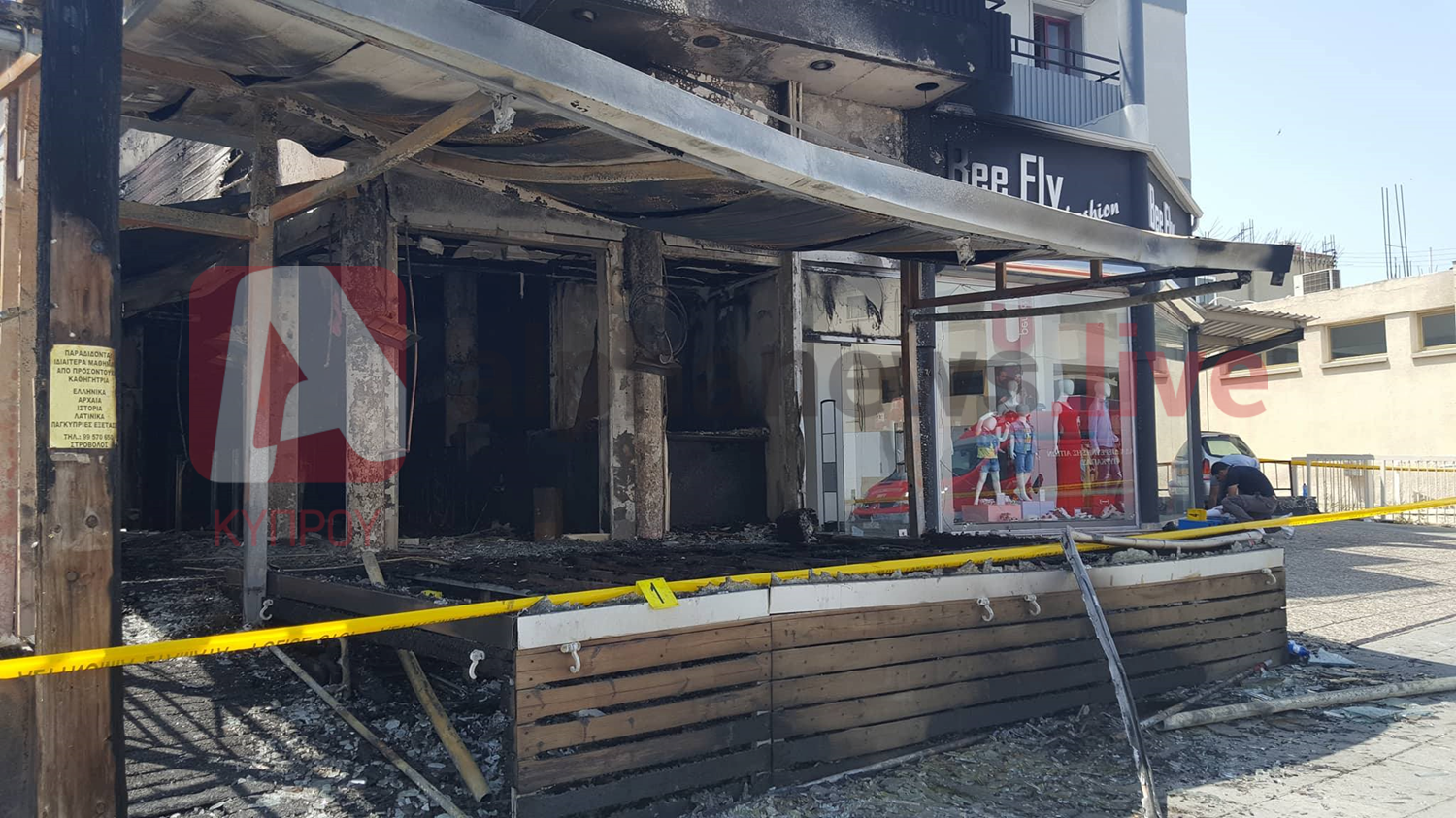 Στόχος εμπρηστών έγινε καφετέρια στη Σταυρού τα ξημερώματα (ΦΩΤΟ)