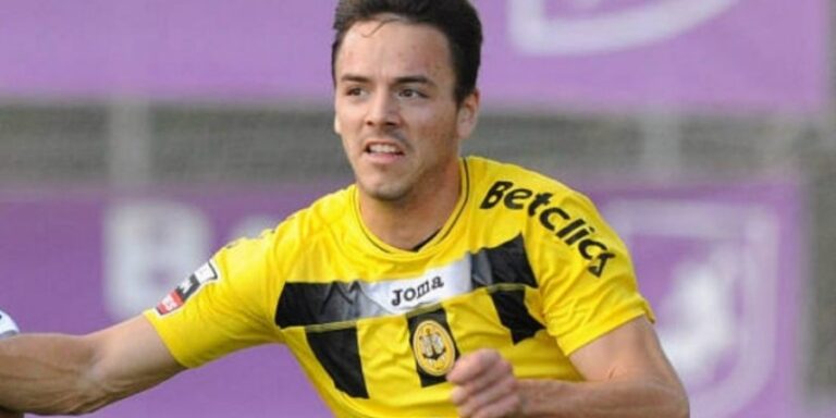 Μεταμεσονύχτιο μεταγραφικό "κτύπημα" για τον ΑΠΟΕΛ (ΒΙΝΤΕΟ/ΦΩΤΟ)