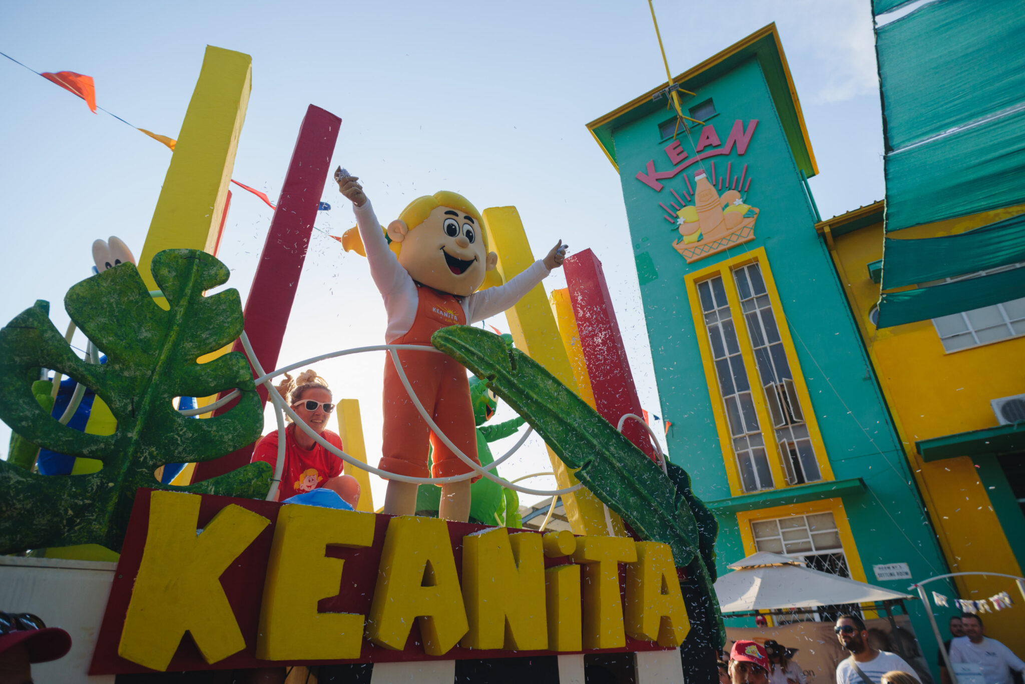 Η ΚΕΑΝΙΤΑ μοιράζει €21,000 τα έσοδα του πάρτι των γενεθλίων της, σε δύο Ιδρύματα