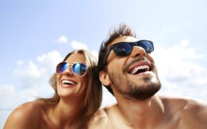 Το ξέρατε πως γυαλιά ηλίου έχουν ημερομηνία λήξης; (ΒΙΝΤΕΟ)