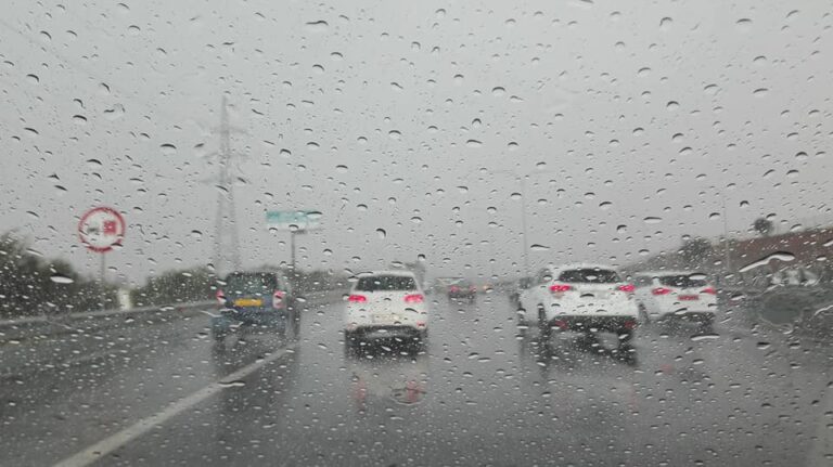 Έντονα καιρικά φαινόμενα πλήττουν ολόκληρη την Κύπρο (BINTEO)