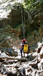 Καρέ-καρέ η διάσωση Γάλλου τουρίστα στις Κάτω Πλάτρες (ΒΙΝΤΕΟ)