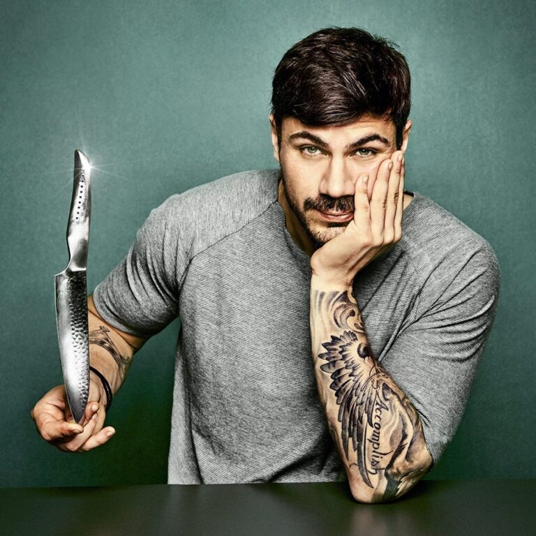 Έλα στα Public θα είναι ο Άκης Πετρετζίκης