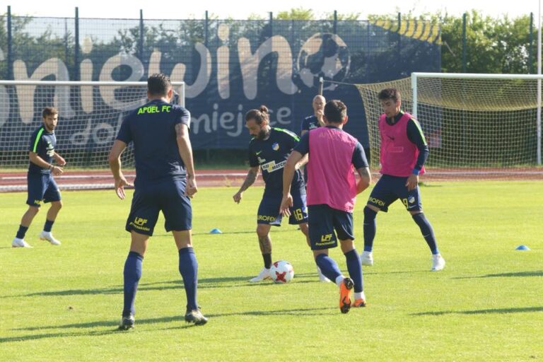 Αποκαλυπτήρια με νίκη για τον ΑΠΟΕΛ