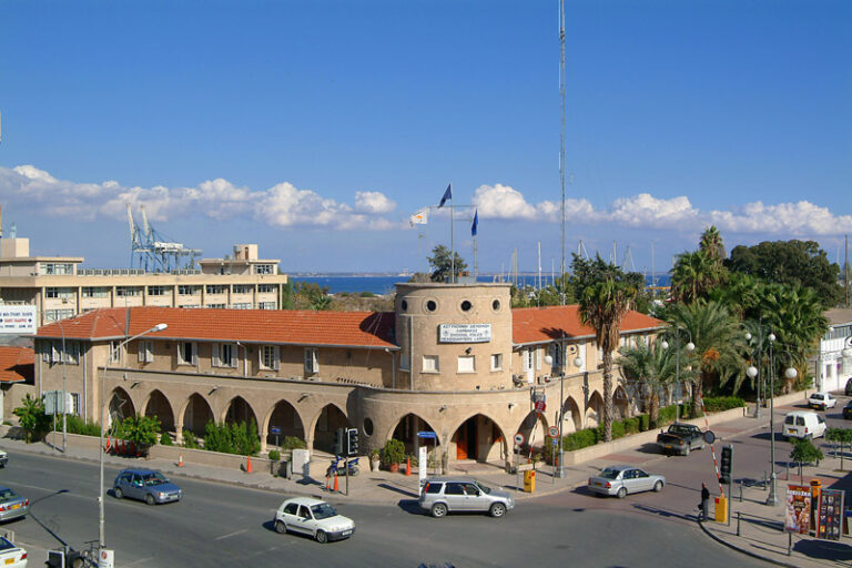 Λάρνακα: Έκλεψαν τσιγάρα αξίας δύο χιλιάδων ευρώ και έγιναν .. καπνός