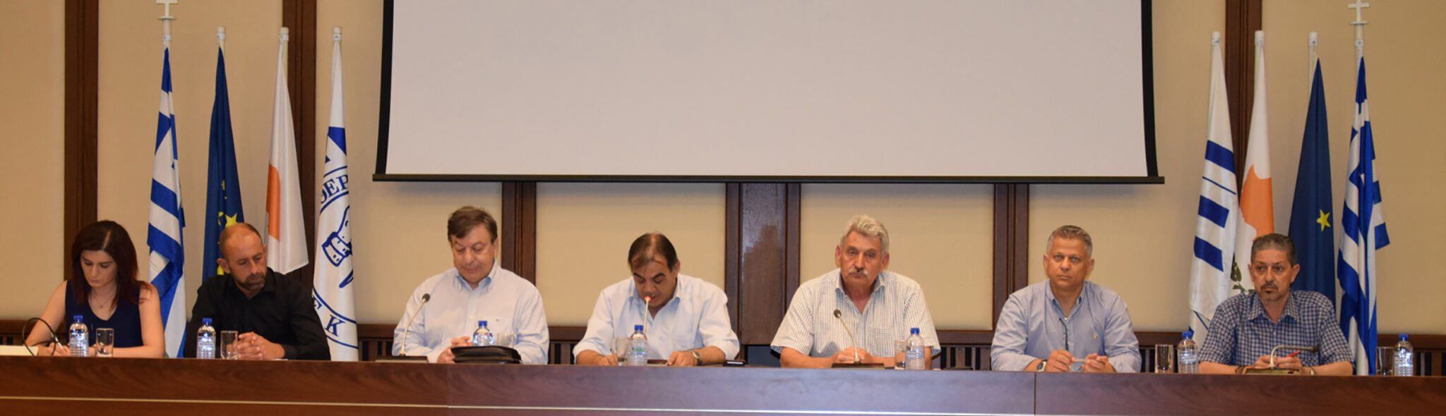 Μήνυμα ΣΕΚ, ΠΕΟ και ΠΑΣΥΔΥ ενόψει της αυριανής συνάντησης με ΠτΔ