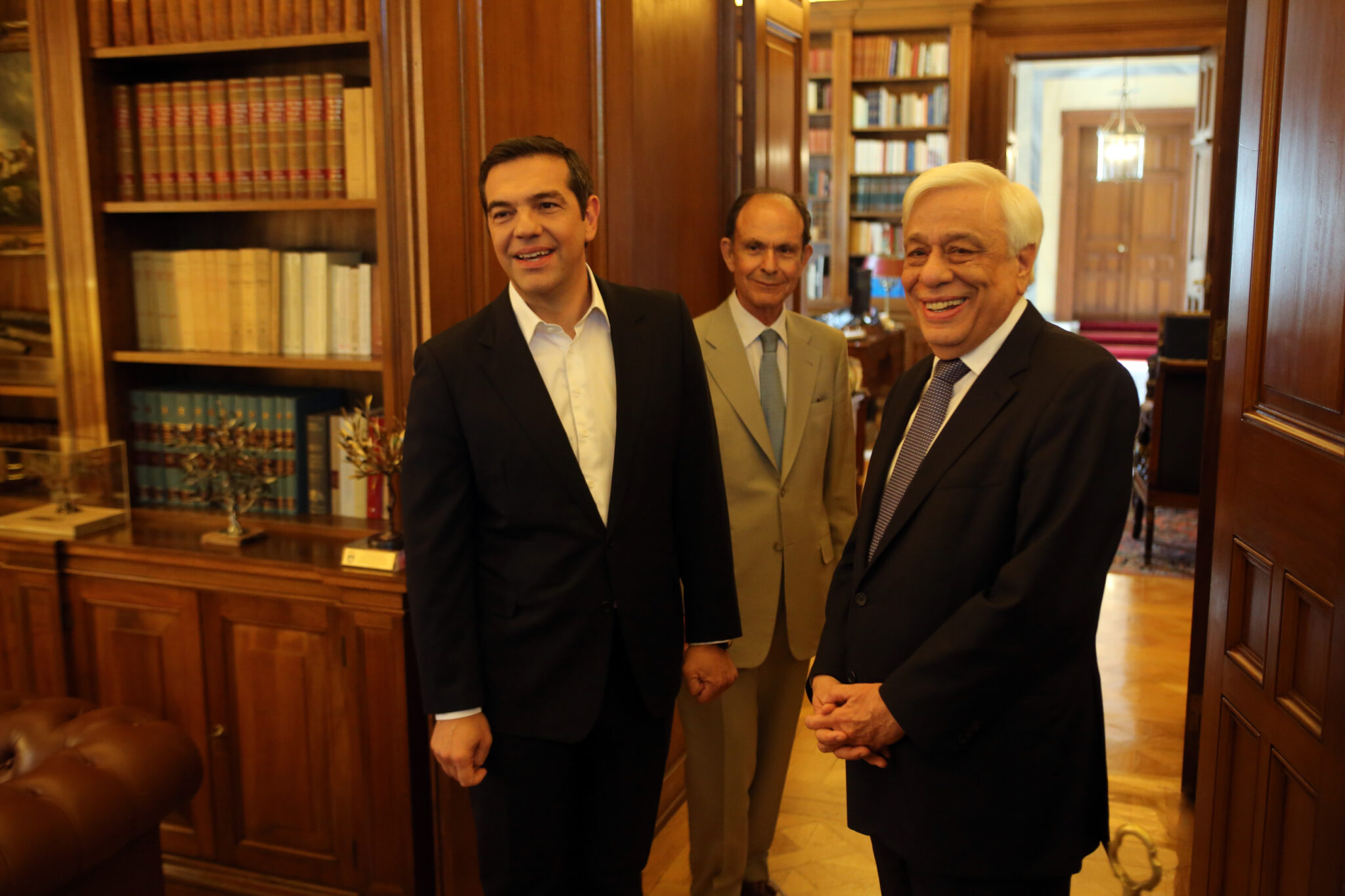 Τσίπρας σε Παυλόπουλο: Έχουμε καλή συμφωνία στο σκοπιανό (ΒΙΝΤΕΟ)