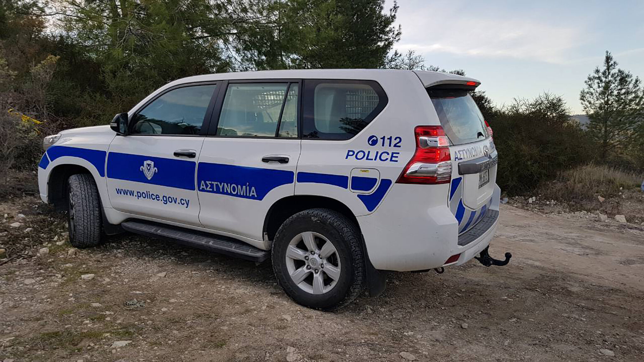 Περίστροφο, πιστόλι και φυσίγγια κοντά στο φράγμα Πολεμιδιών