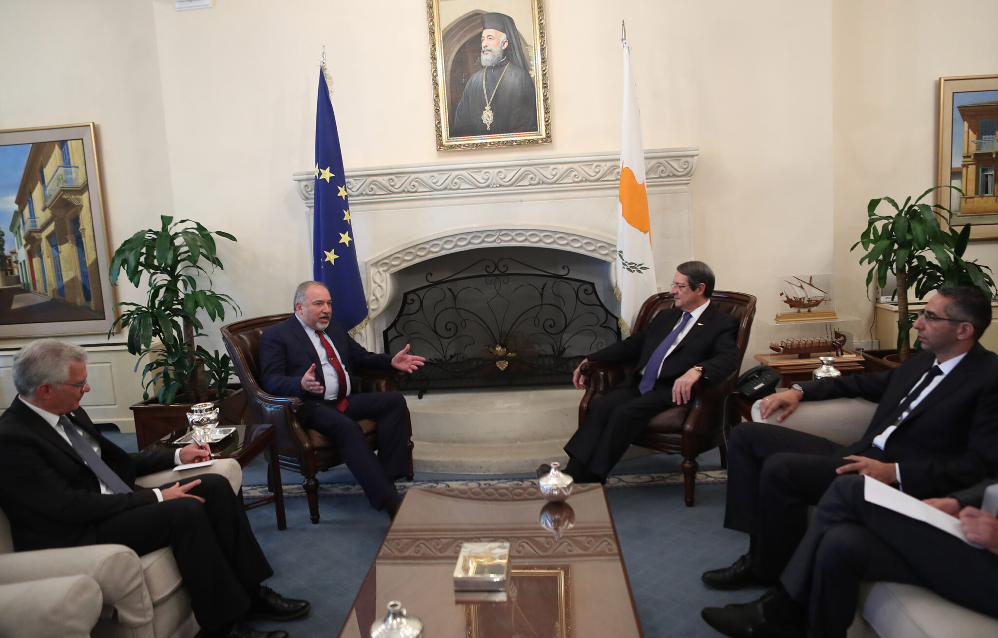 Τριμερής συνάντηση Υπουργών Άμυνας Κύπρου-Ελλάδας-Ισραήλ