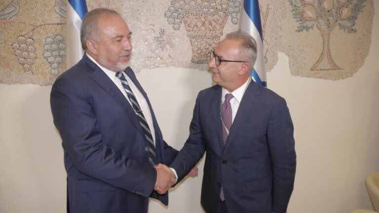 Αβέρωφ: Η εμβάθυνση των σχέσεων με Ισραήλ, εξυπηρετεί το εθνικό καλό