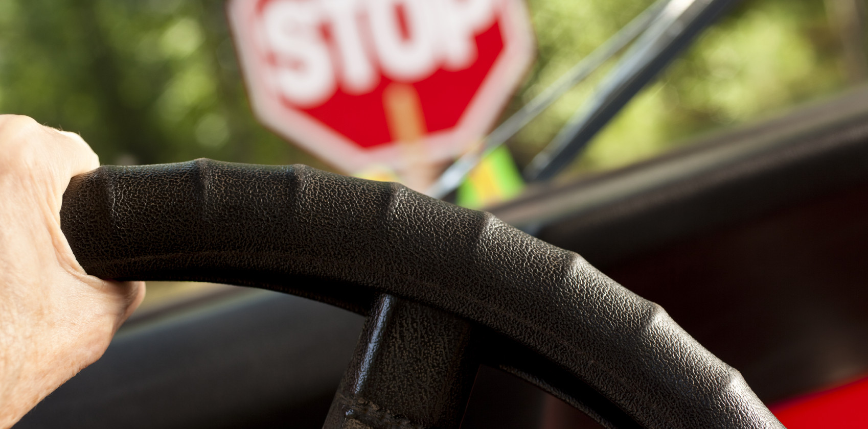 Στο τιμόνι απο τα 17 για μαθητική άδεια με απόφαση Υπουργικού (ΒΙΝΤΕΟ)