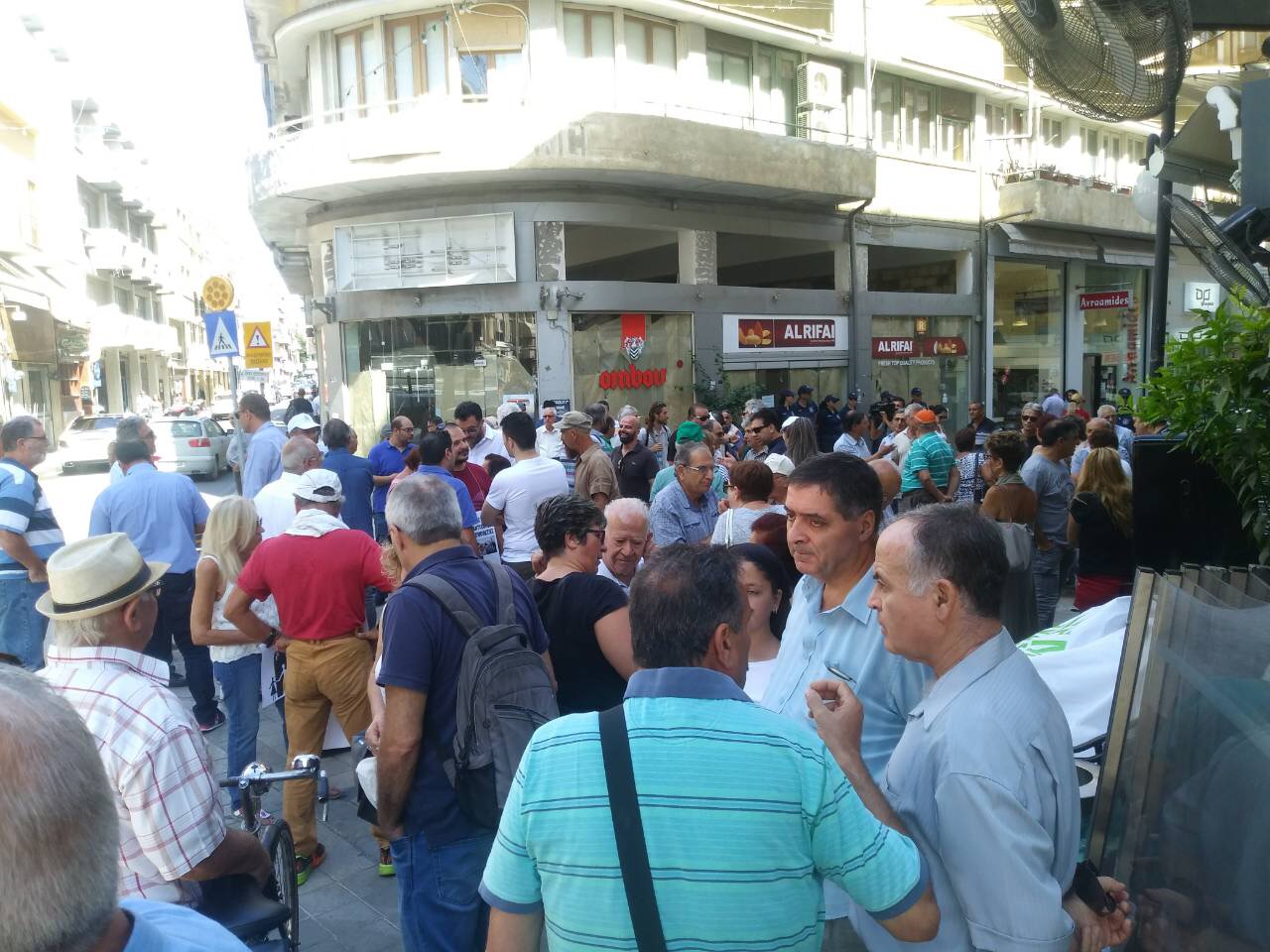 Βγήκε ξανά στους δρόμους το "Κίνημα Ενάντια στις εκποιήσεις" (BINTEO&ΦΩΤΟ)