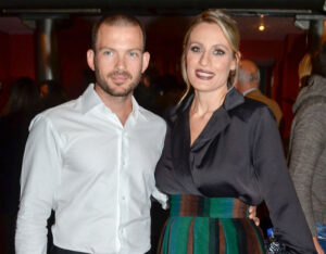 Ελεονώρα Μελέτη: Η πρώτη φωτογραφία αγκαλιά με τον σύζυγό και τη κόρη της (ΦΩΤΟ)