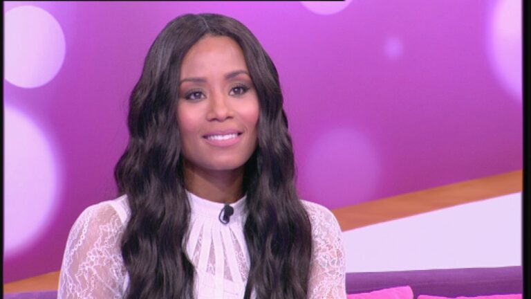 «Πάμε Πακέτο»: Γιατί η τραγουδίστρια Shaya στέλνει πακέτο στον Νίκο Μουρατίδη;