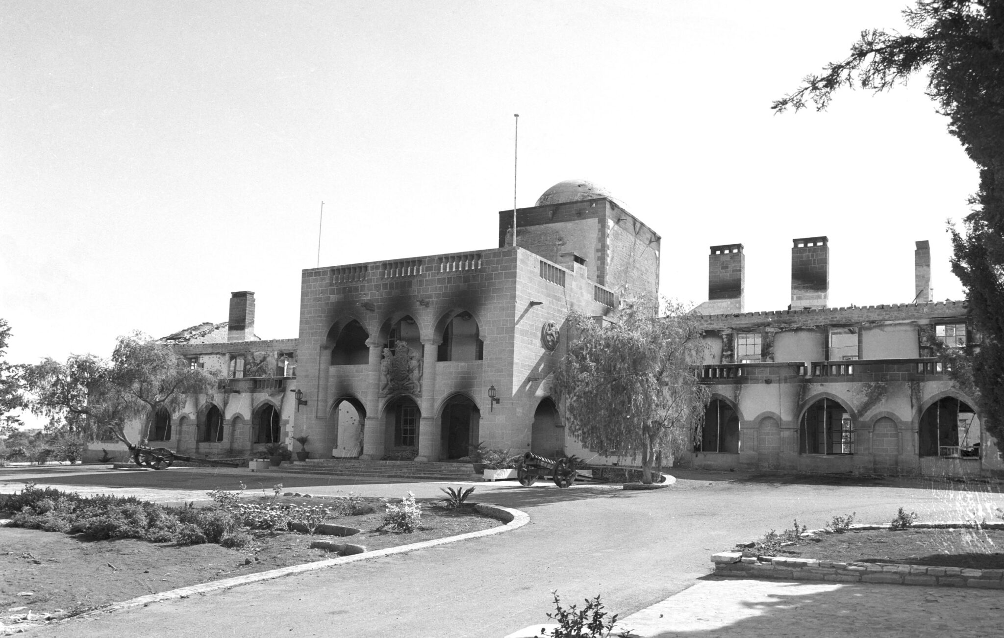 Στις 08:20 ήχησαν οι σειρήνες…