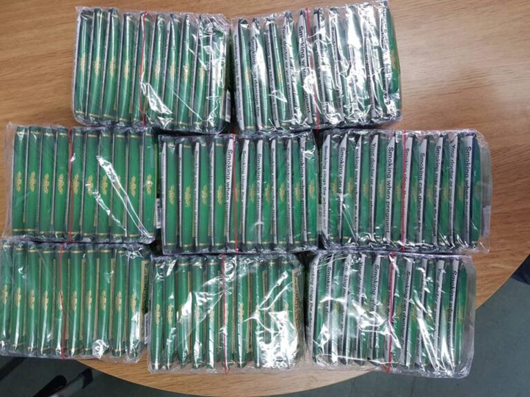 Πτήση από το Κάιρο έφερε αδασμολόγητο καπνό στην Κύπρο