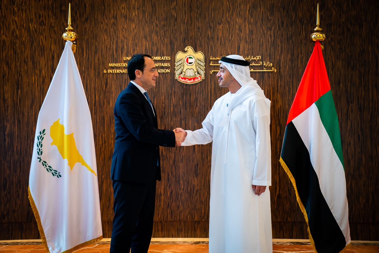 Γέφυρες με τα Εμιράτα επιχειρεί να χτίσει η Λευκωσία