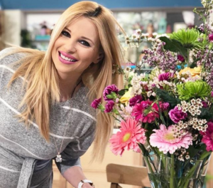 X. Αριστοτέλους: Οι βόλτες με την κορούλα της και τα… νυχτοπερπατήματα (ΦΩΤΟ)