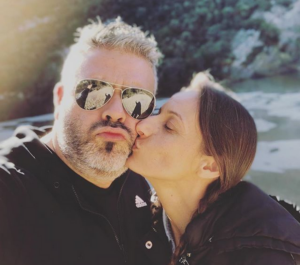 Λούης Πατσαλίδης-Αστέρω Κυπριανού: Η τρυφερή φωτογραφία τους σε…πανηγύρι(ΦΩΤΟ)