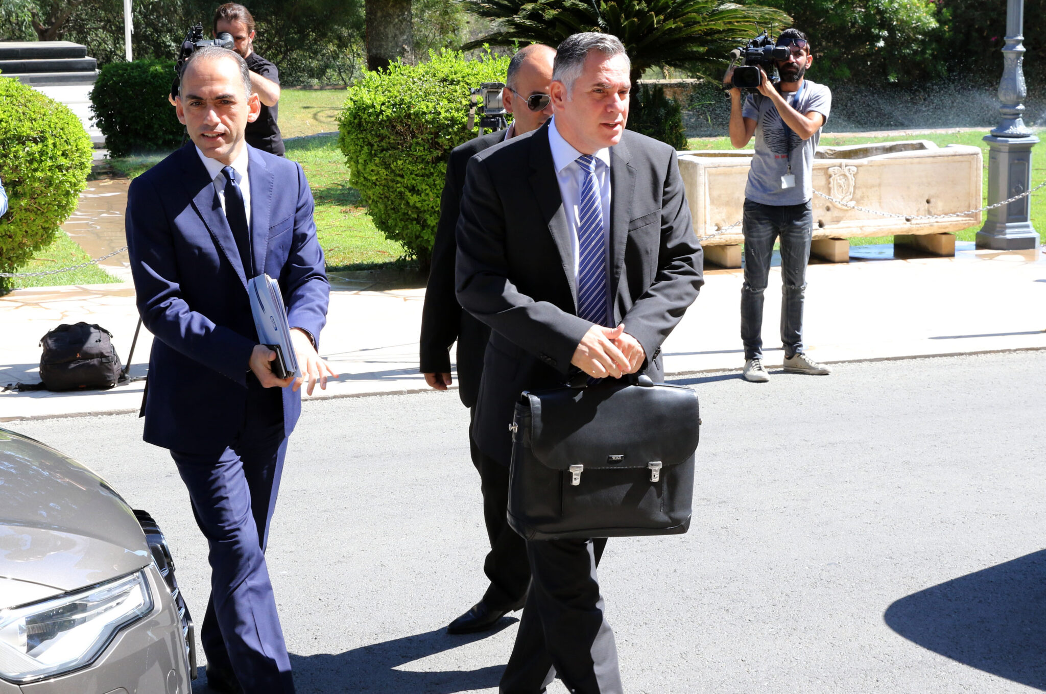 ΥΠΟΙΚ:"'Οσοι παρουσιάζουν μια ζοφερή προοπτική για άλλη μια φορά θα διαψευστούν"