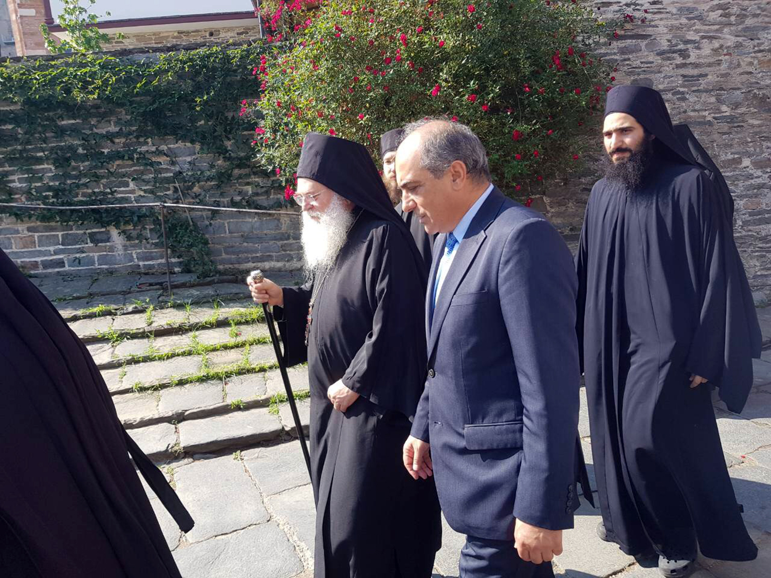 Το Άγιο Όρος επισκέπτεται για πρώτη φορά επίσημα, ο Πρόεδρος της Βουλής (ΦΩΤΟ)