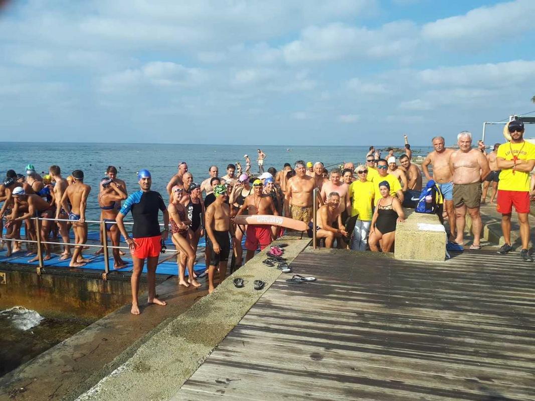 Απόσταση δύο χιλιομέτρων διένυσαν κολυμβητές στην Πάφο (ΒΙΝΤΕΟ)