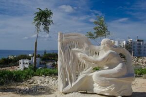 Αγία Νάπα: Ο νέος ειδυλλιακός χώρος για την τέλεση πολιτικών γάμων