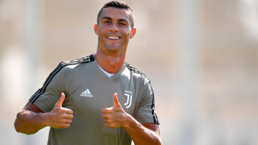 Τα… κολπάκια του Ρονάλντο στην πρώτη του προπόνηση με την Γιουβέντους (ΒΙΝΤΕΟ)