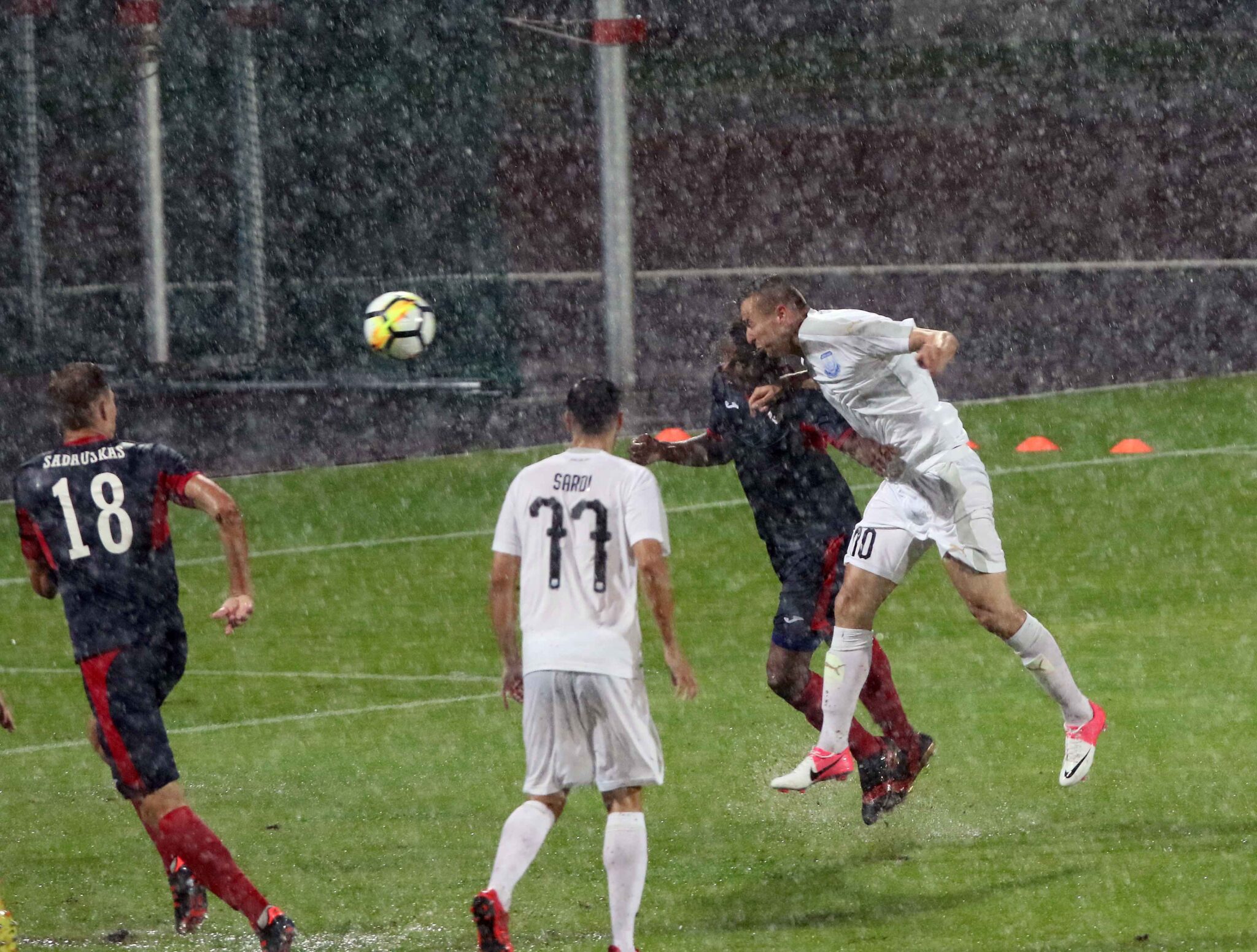 Καταστρώνει τα πλάνα του ενόψει Ζελέζνιτσαρ ο Αυγουστή