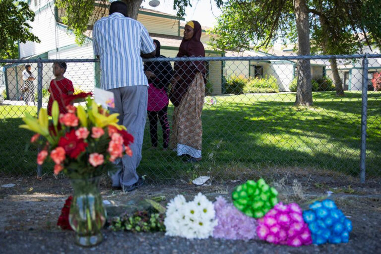 Αντί για γενέθλια, κηδεία για το τρίχρονο που μαχαίρωσαν στο πάρτι του