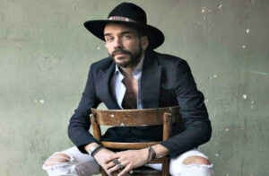 Πάνος Μουζουράκης: Η απίστευτη μεταμόρφωση του για την ταινία "Μαmma Mia"(ΦΩΤΟ)