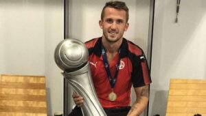 Αποκλεισμός και ξεσκαρτάρισμα για την Χαποέλ Μπερ Σεβά