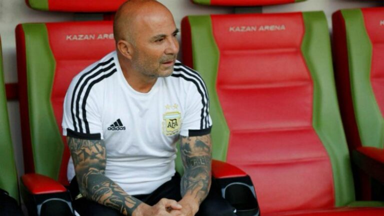 Κόντρα σε λογική και προγνωστικά ο Σαμπάολι μένει στην Αργεντινή