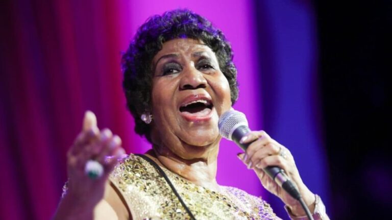 "Έφυγε" από τη ζωή η βασίλισσα της Soul Aretha Franklin (ΒΙΝΤΕΟ&ΦΩΤΟ)
