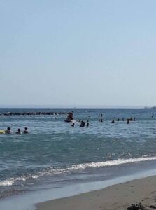 Ακτή Ολυμπίων: 22χρονος κολυμβητής ανασύρθηκε λιπόθυμος από τη θάλασσα (ΦΩΤΟ)