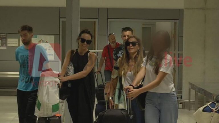 Mamma Mia: Η άφιξη της Δέσποινας Βανδή με την κόρη της στην Κύπρο (ΒΙΝΤΕΟ)