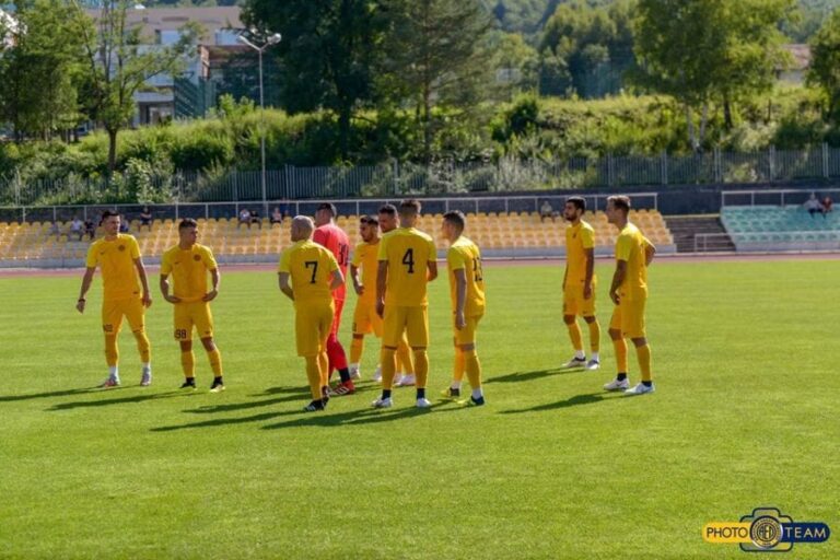 Το «βιολί» της η ΑΕΛ (BINTEO)