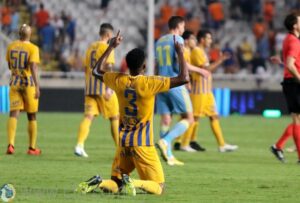 Η παρακάμερα στον αγώνα του ΑΠΟΕΛ με την Αστάνα (ΒΙΝΤΕΟ)