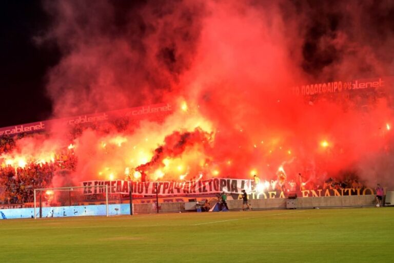 Μπαράζ συλλήψεων νεαρών στο ΑΠΟΕΛ-Αστάνα