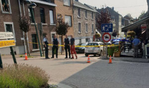 Ένας νεκρός και αρκετοί τραυματίες από επίθεση με μαχαίρι στο Βέλγιο (ΦΩΤΟ)