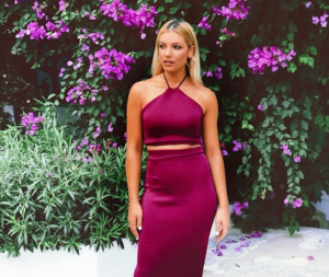 Άντρη Καραντώνη: Πιο σέξυ από ποτέ με καυτό μπικίνι στην παραλία (ΦΩΤΟ)