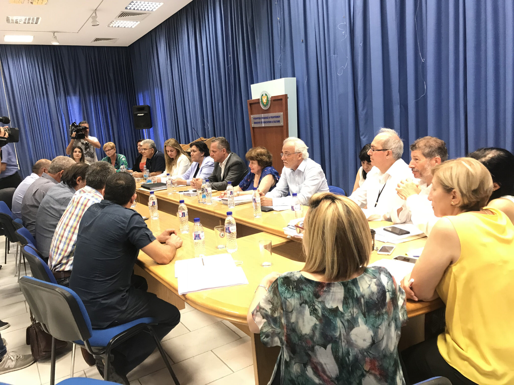 Αρχή με ένταση στο μαραθώνιο διάλογο εκπαιδευτικών και Υπ. Παιδείας (ΒΙΝΤΕΟ)